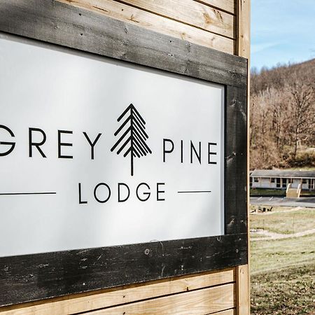 Grey Pine Lodge Waynesboro Buitenkant foto