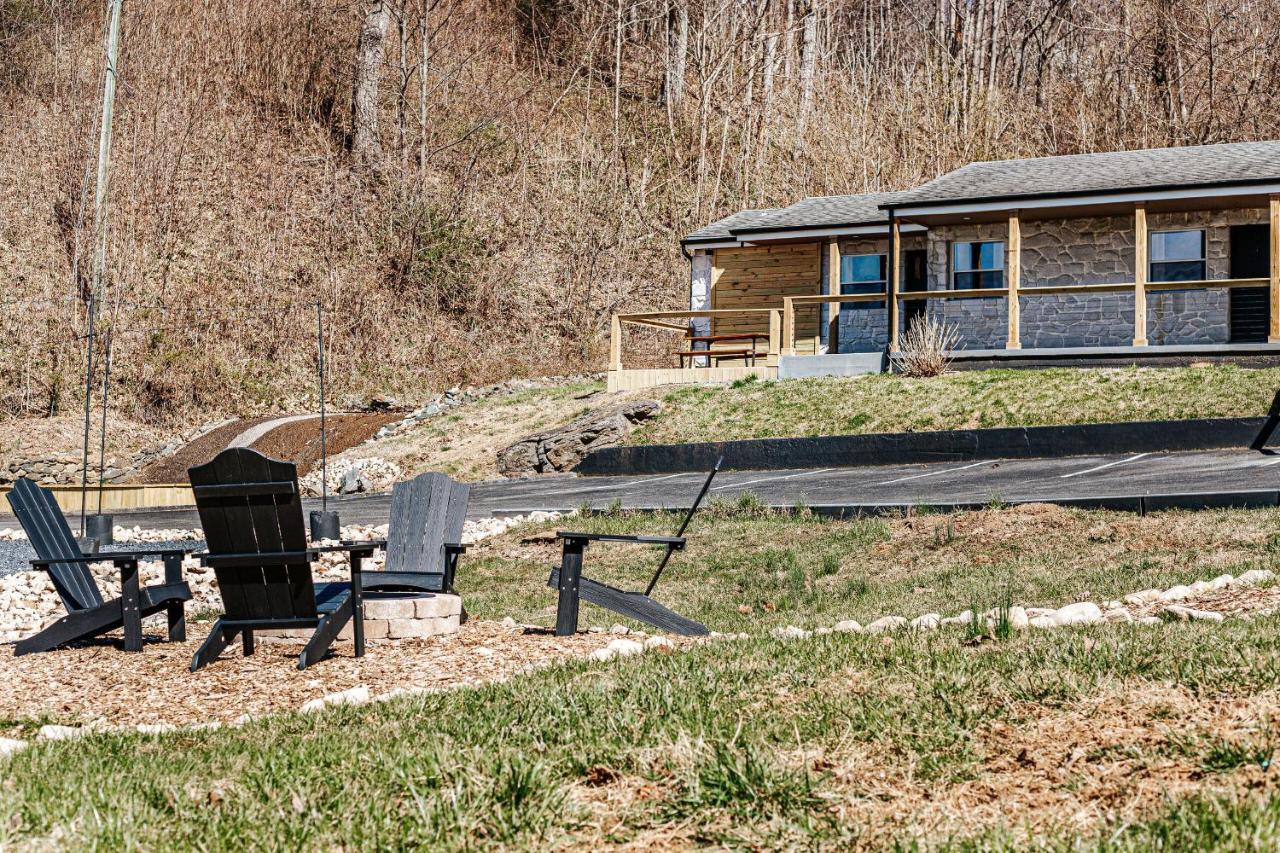 Grey Pine Lodge Waynesboro Kamer foto