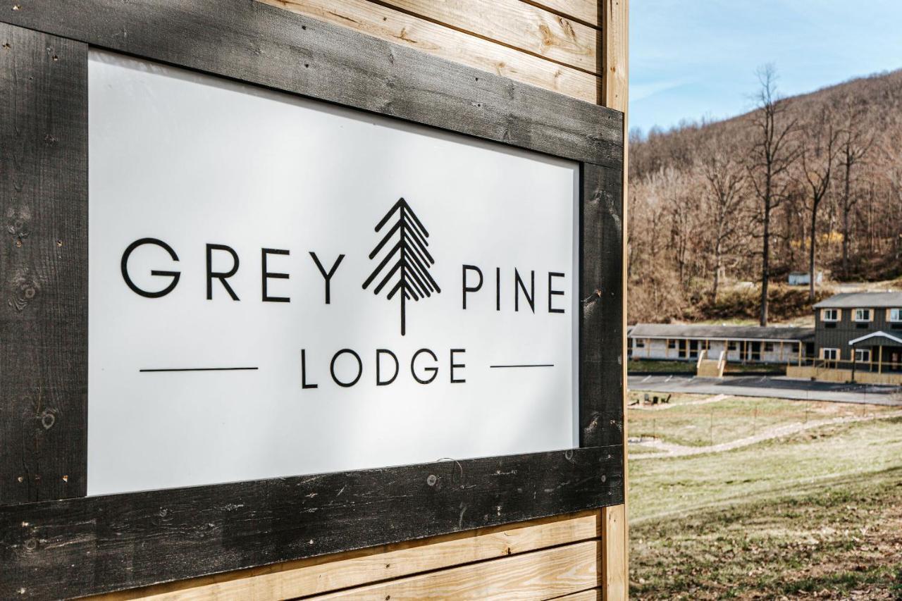 Grey Pine Lodge Waynesboro Buitenkant foto
